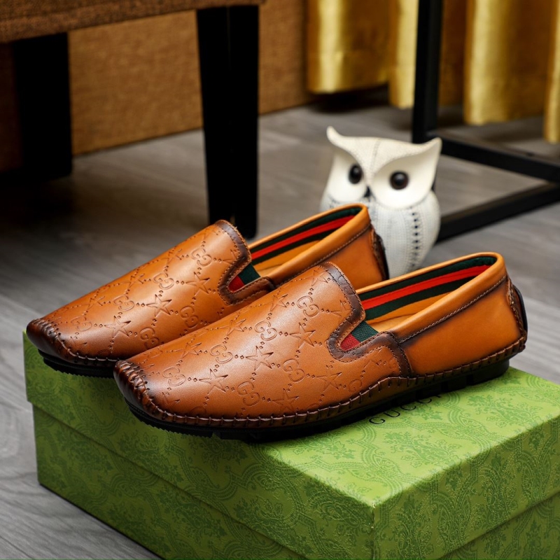 G*u*i leather shoes
